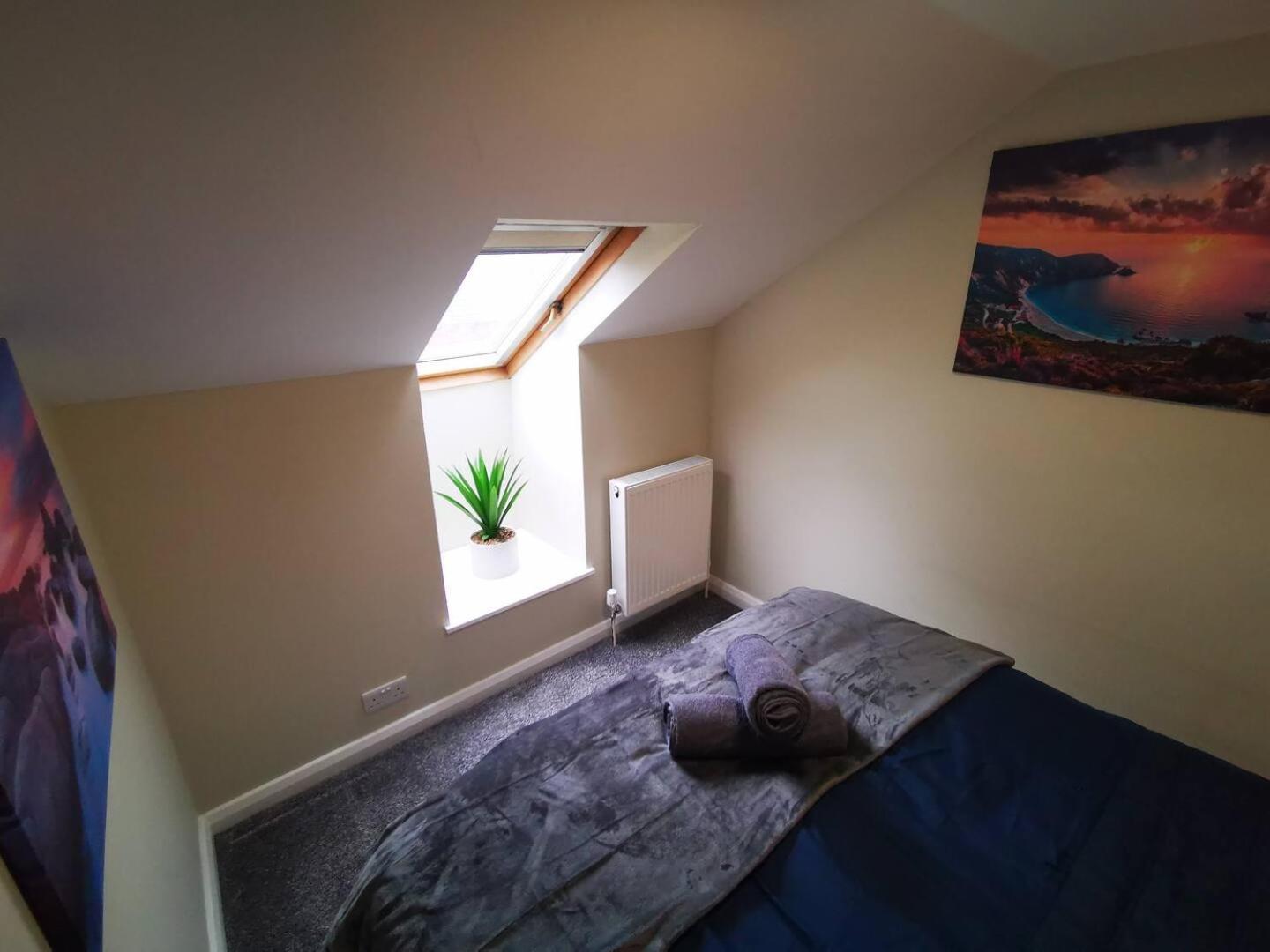 Villa 4Br Modern Botanic House Belfast Esterno foto