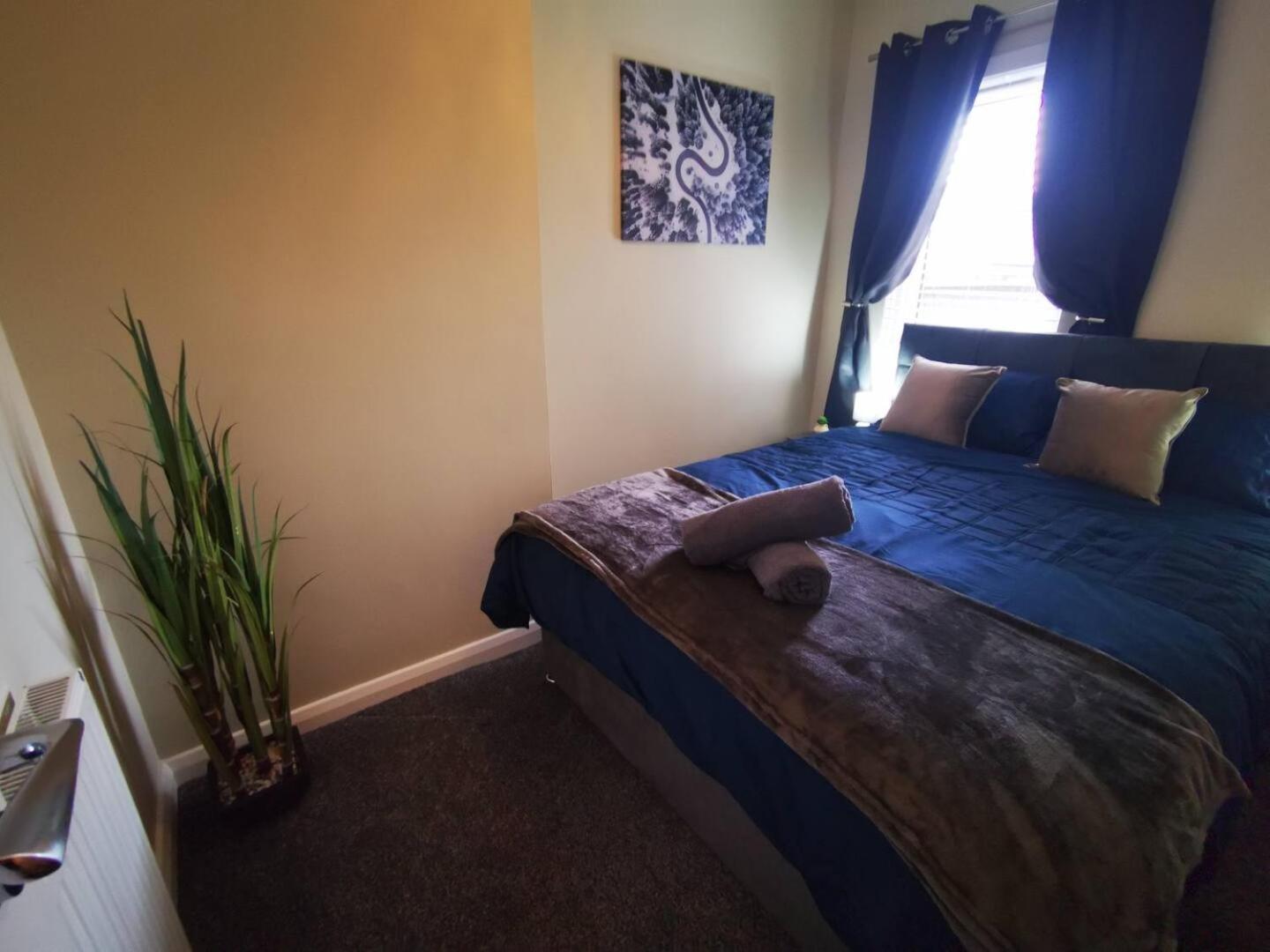 Villa 4Br Modern Botanic House Belfast Esterno foto