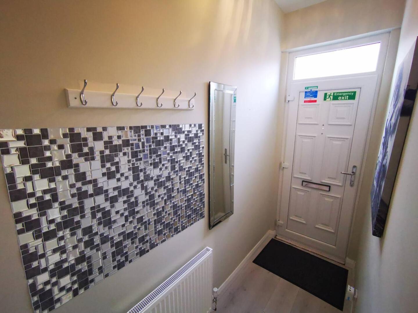 Villa 4Br Modern Botanic House Belfast Esterno foto