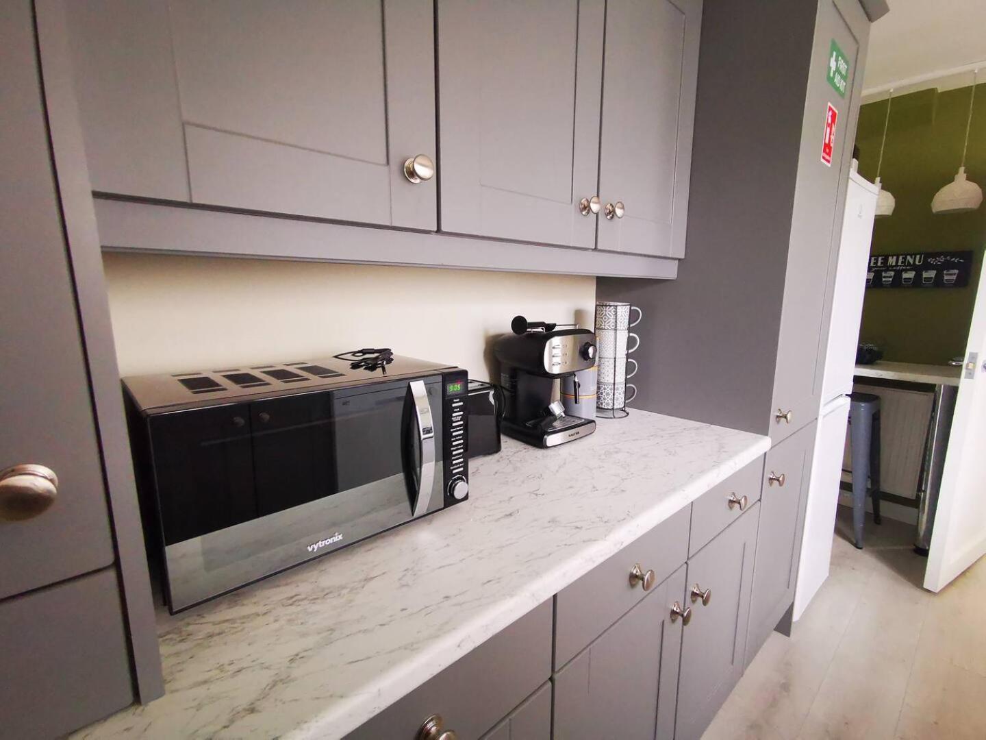 Villa 4Br Modern Botanic House Belfast Esterno foto